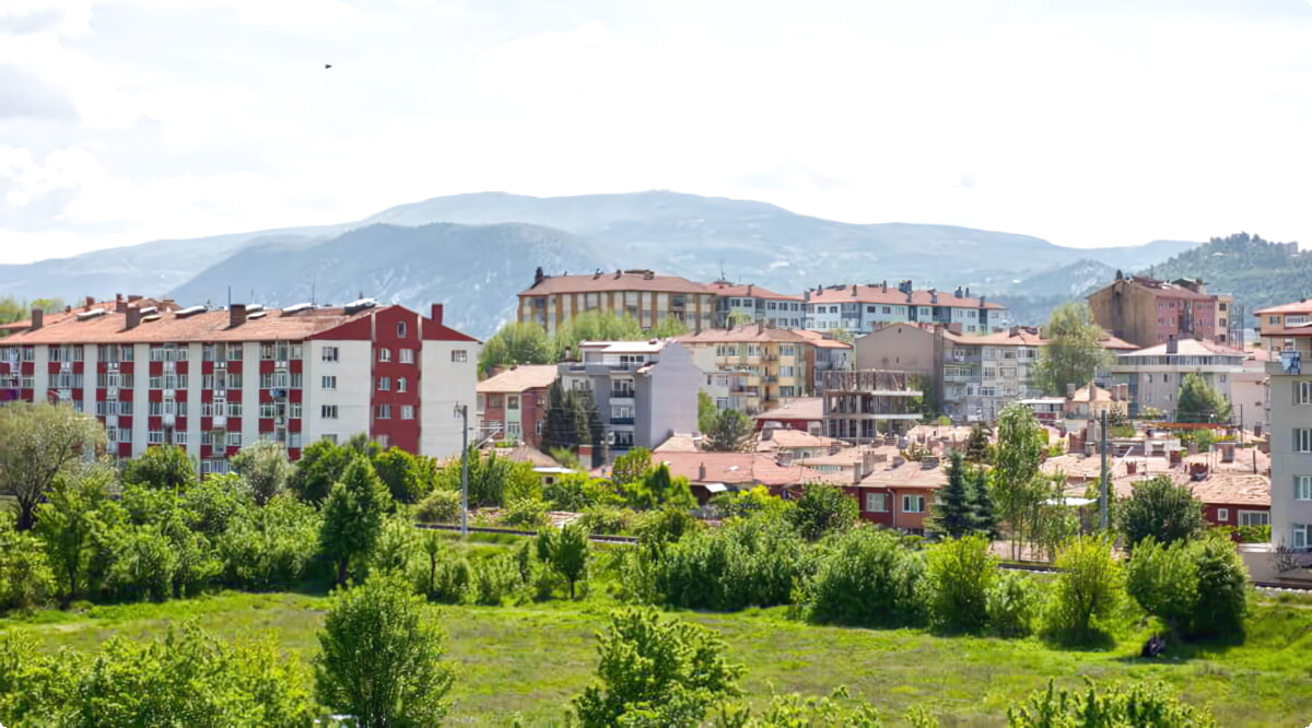 I nostri servizi di noleggio auto offrono una vasta selezione di veicoli a Kütahya.